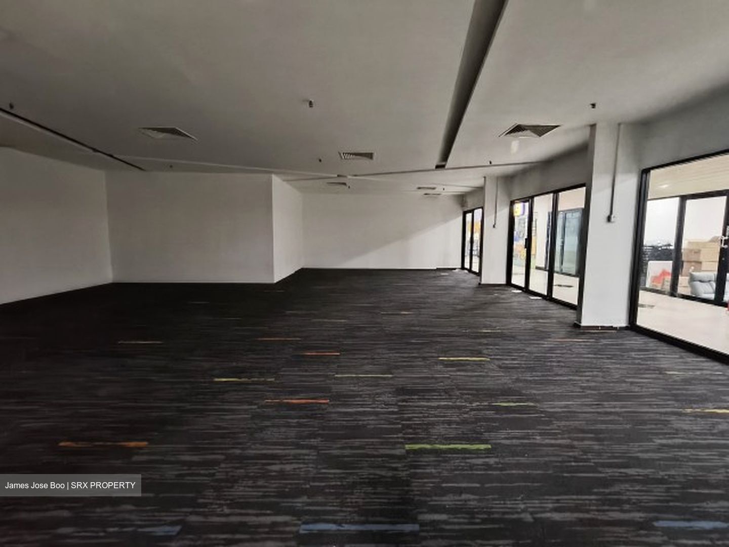 Parklane Shopping Mall (D7), Retail #626973411